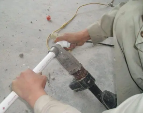 桥西漏水维修电话